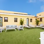Wonderful Vacation Suites&pool