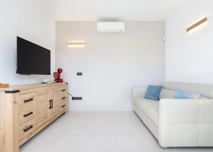 Вілла Wonderful Vacation And Pool *