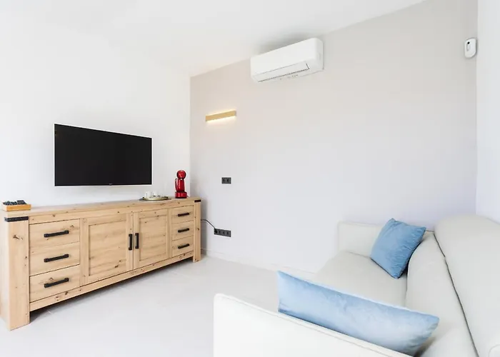 Вілла Wonderful Vacation And Pool