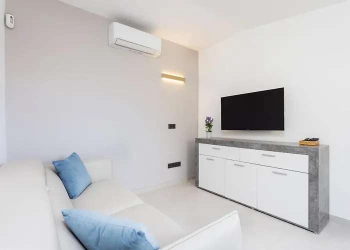 Wonderful Vacation And Pool * Адехе