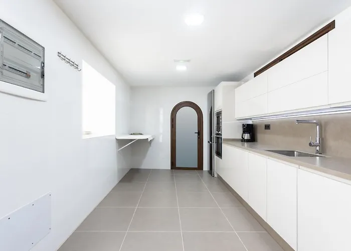 Wonderful Vacation And Pool Vila