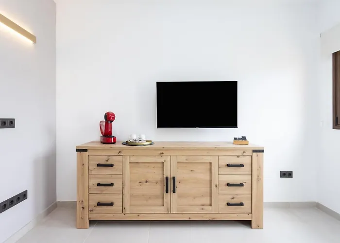 Wonderful Vacation And Pool Адехе