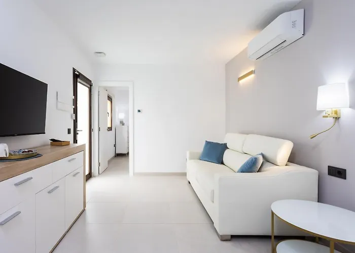 Wonderful Vacation And Pool Вілла